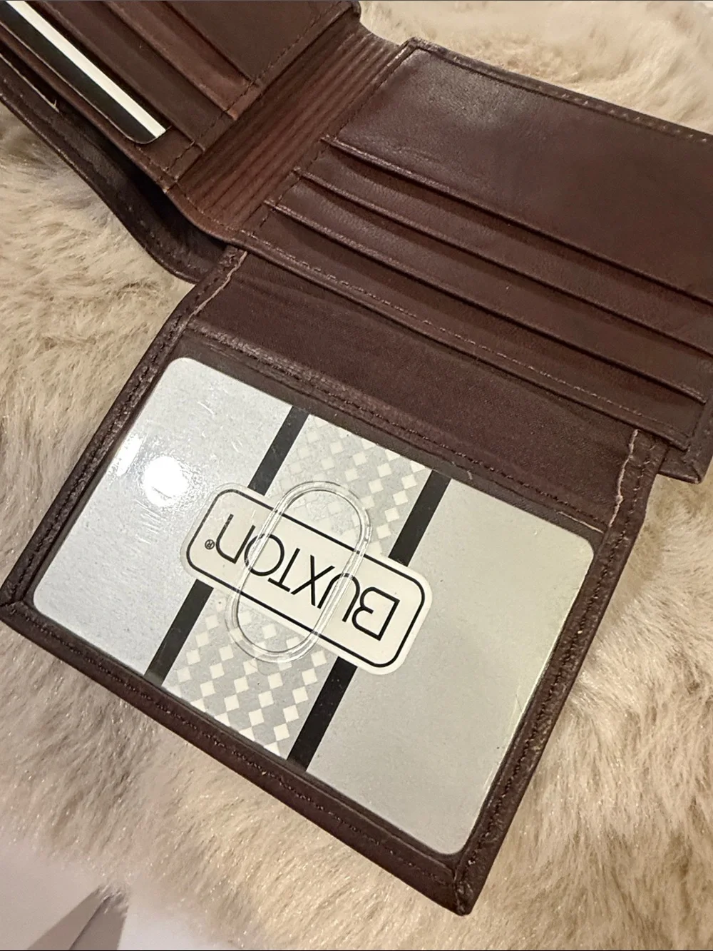 Buxton Men’s Brown Leather Bifold Wallet